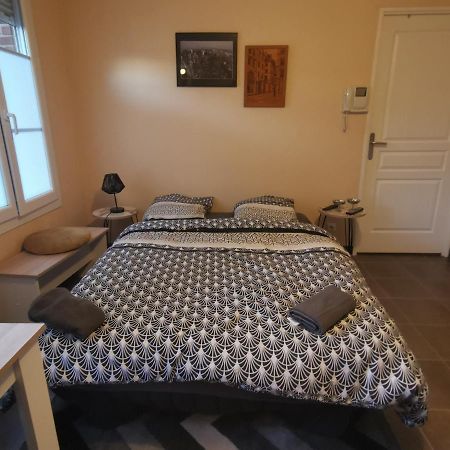 Logement En Hypercentre Dans Une Residence Amiens Ngoại thất bức ảnh