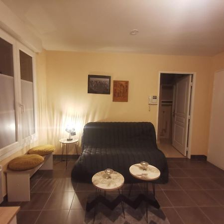 Logement En Hypercentre Dans Une Residence Amiens Ngoại thất bức ảnh