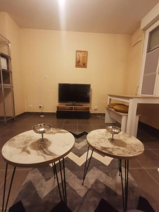 Logement En Hypercentre Dans Une Residence Amiens Ngoại thất bức ảnh
